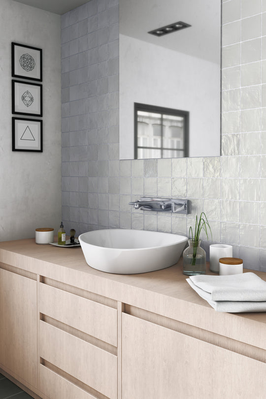Iris Silver Square